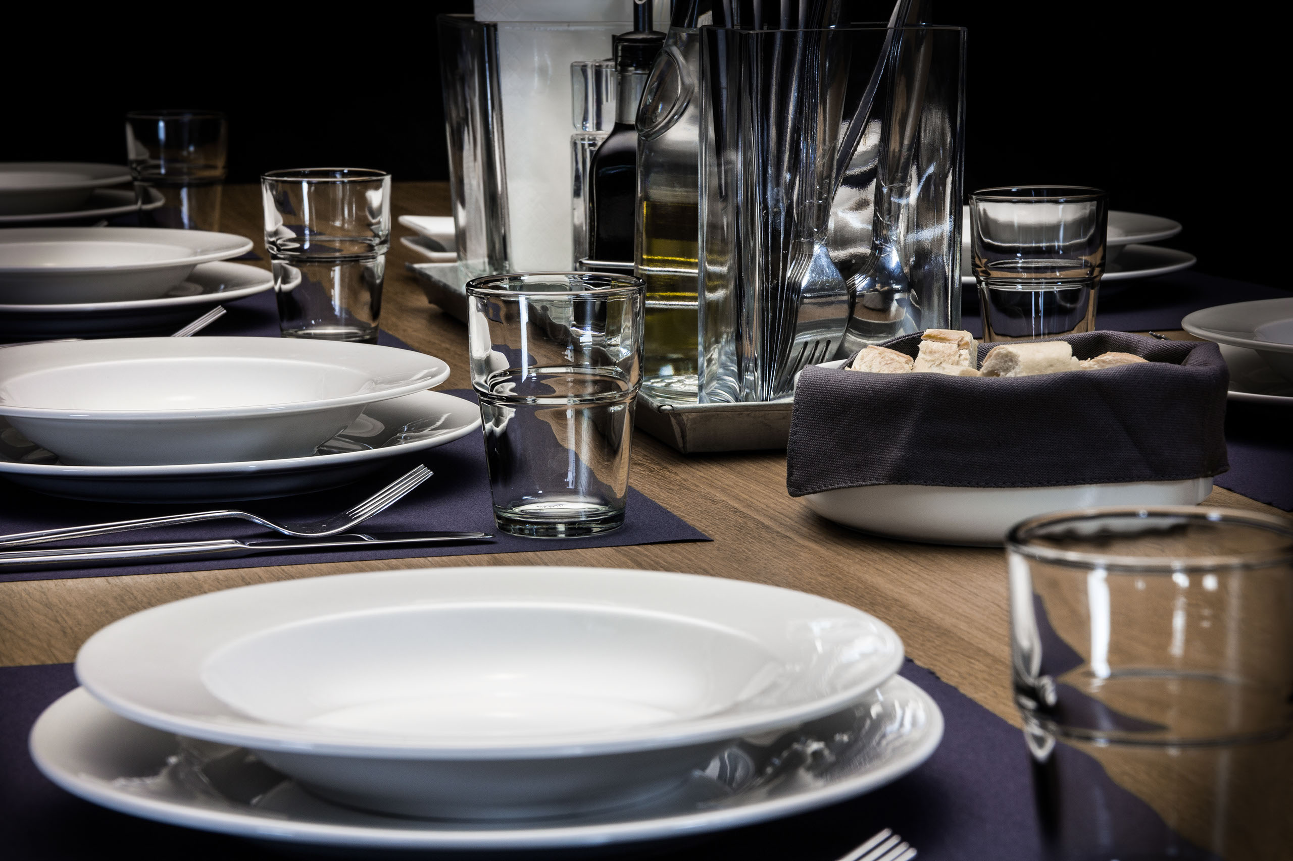 mietwerk tisch ingens eingedeckt catering